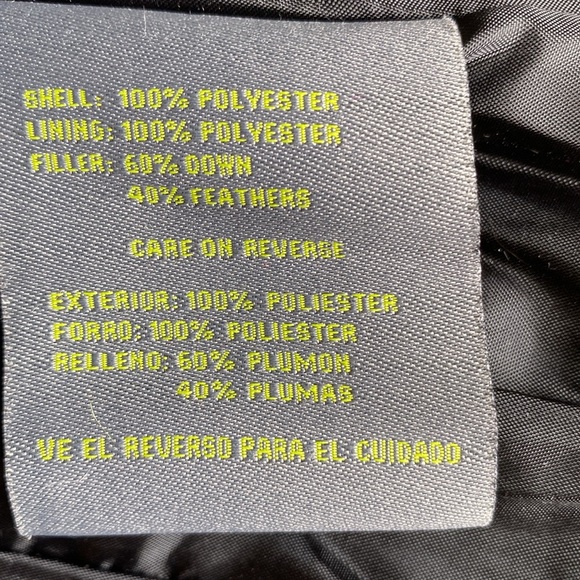 Awesome Black KENNETH COLE ‘Reaction’ Down Puffer Vest Size Medium - Picture 7 of 10